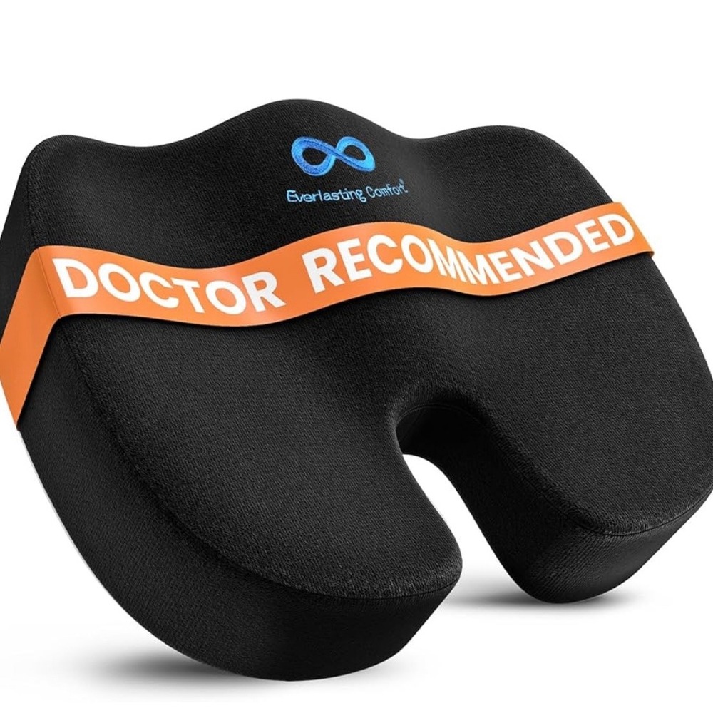 Everlasting Comfort ergonomic orthotic lower back pain relieving desk cushion